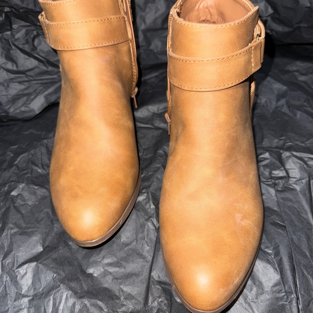 Women's Tan Ankle Boots